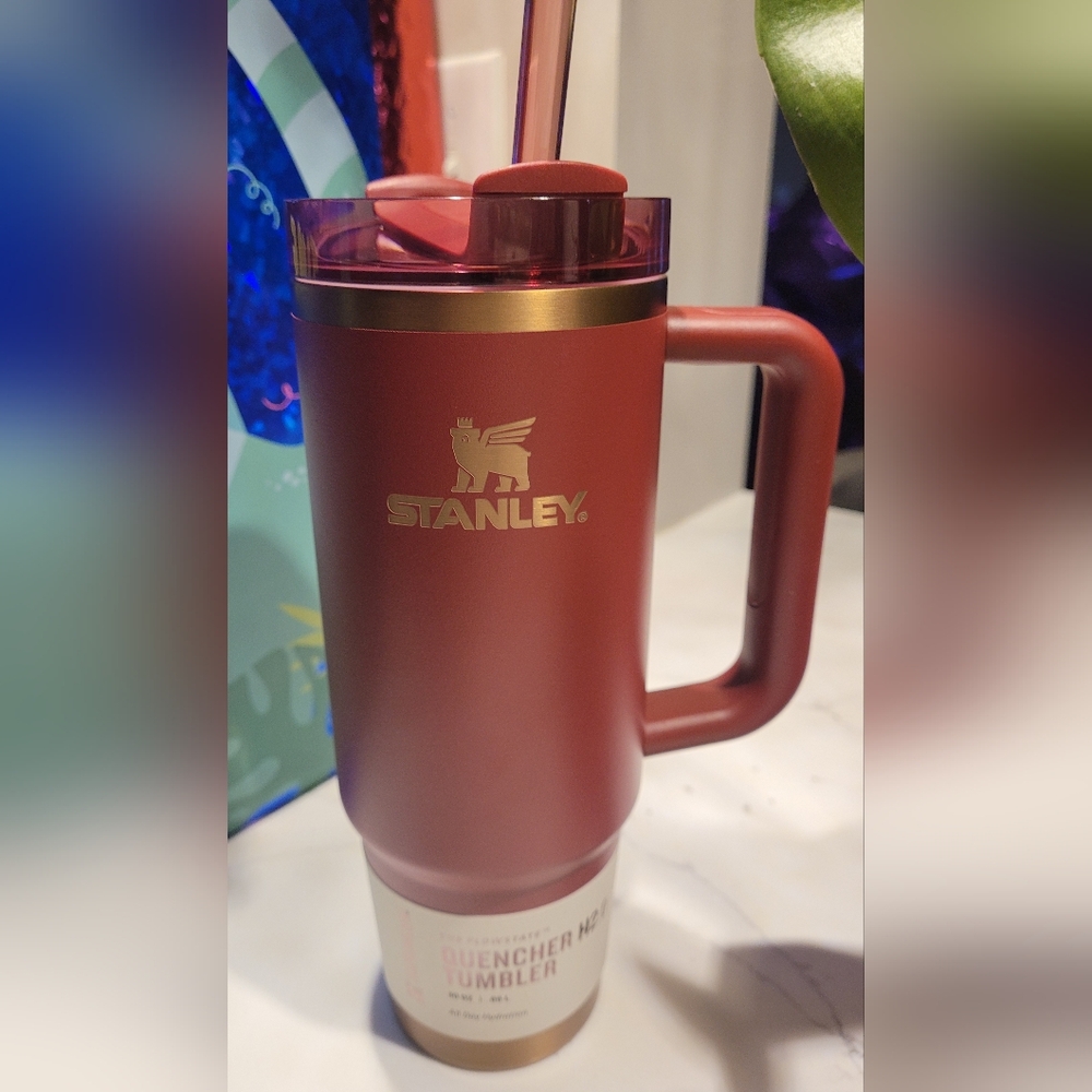 LIMITED EDITON Stanley Holiday Gilded Pomegranate Tumbler with Handle